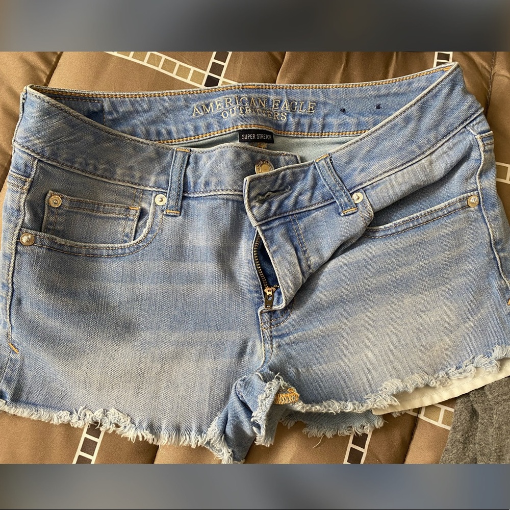 American Eagle shortie shorts